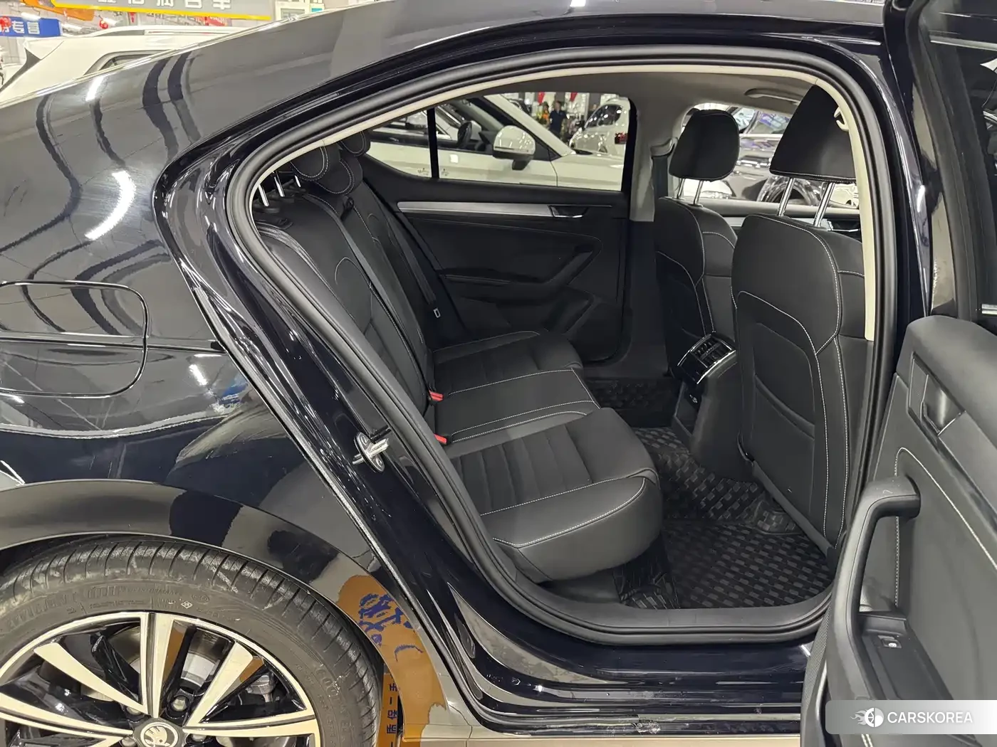 Skoda Superb 2023 Черный из Китая
