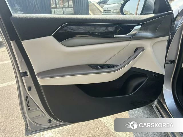 BYD Qin PLUS DM 2023 Темно-серый из Китая