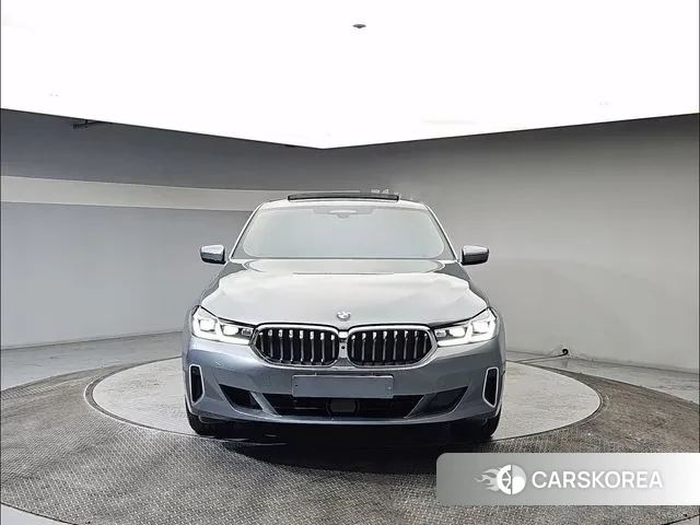 BMW 6 Series GT (G32) 2023 Серебристо-серый из Кореи
