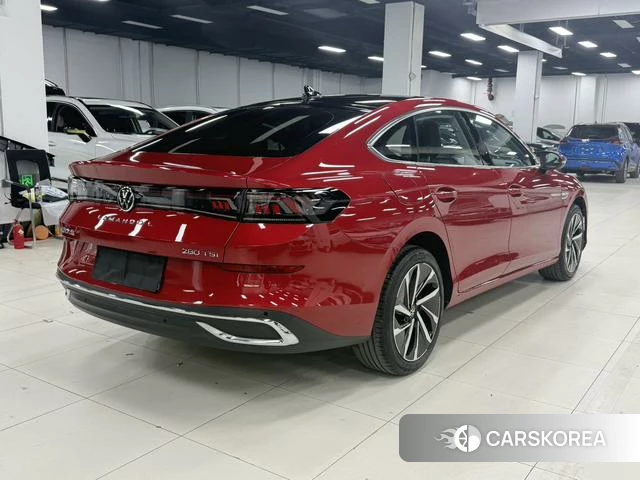 Volkswagen Lingdu 2022 Красный из Китая