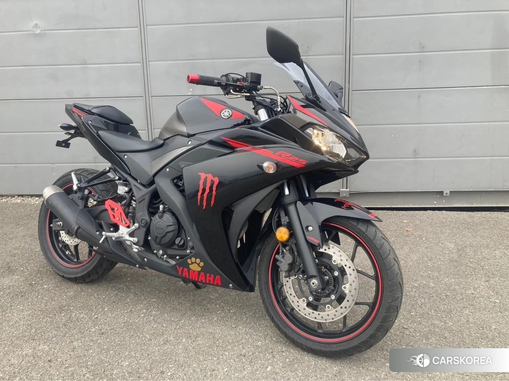 Проданный Yamaha YZF-R25 2015 из Японии