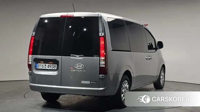 Hyundai Staria 2025 Серебряный из Кореи