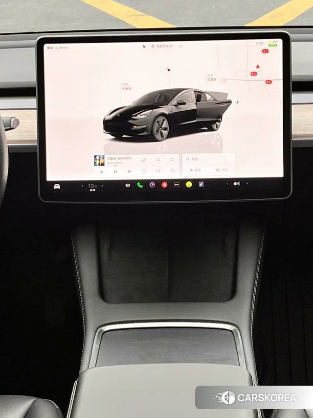 Tesla Model 3 2023 Черный из Китая