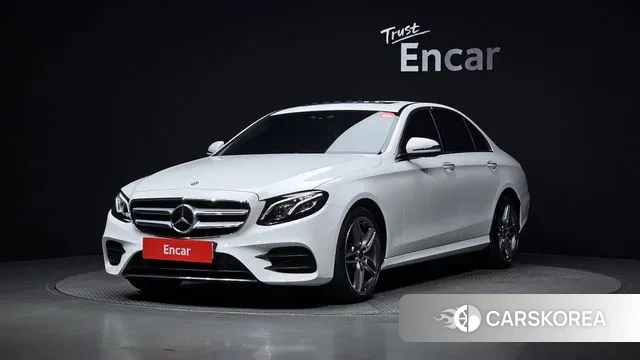 Mercedes-Benz E-Class W213 2020 Белый из Кореи