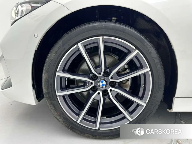 BMW 3 series 2023 Белый из Китая