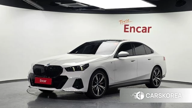 BMW 5 Series (G60) 2024 Белый из Кореи