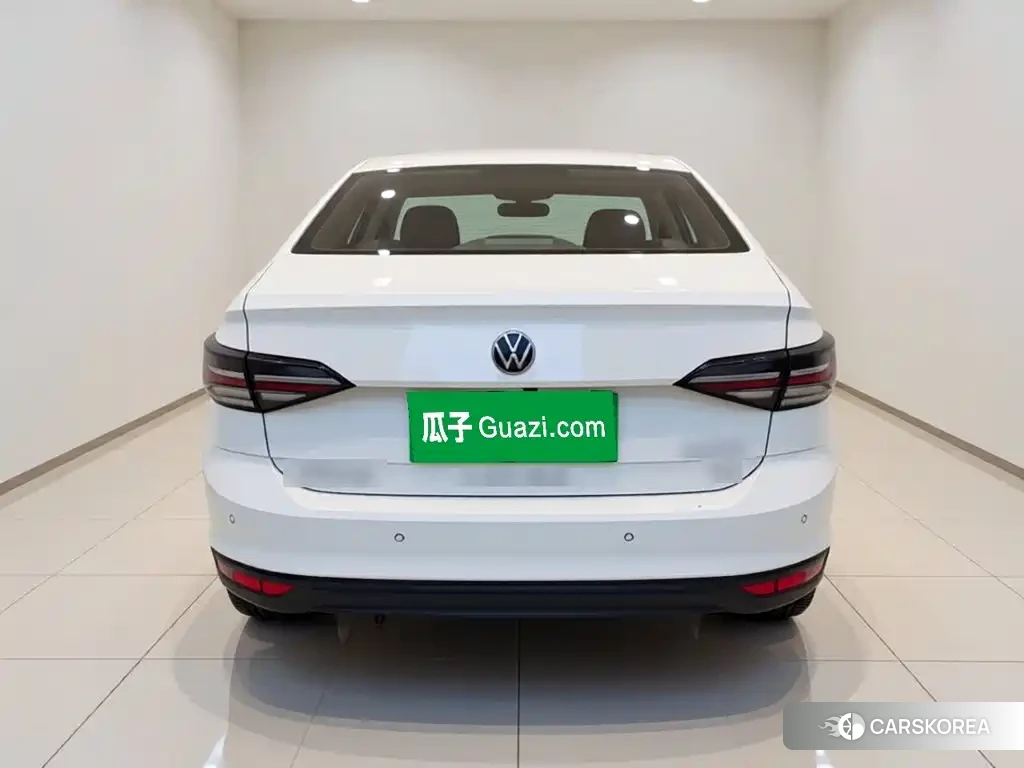 Volkswagen Lavida 2024 Белый из Китая