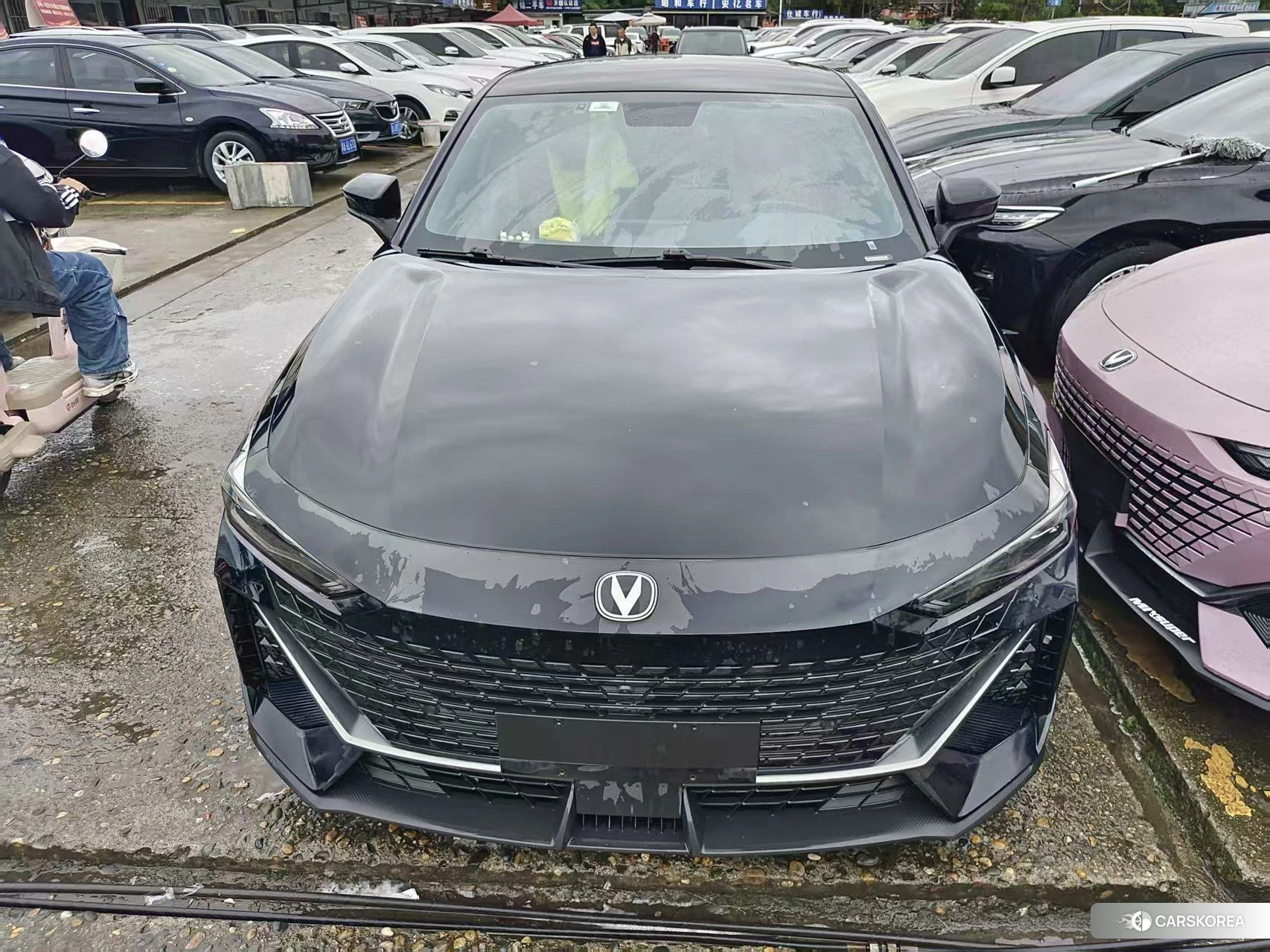Chang'an UNI-V 2022 Черный из Китая