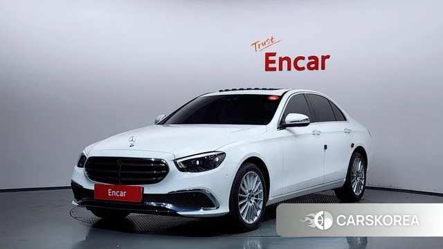 Mercedes-Benz E-Class W213 2023 Белый из Кореи