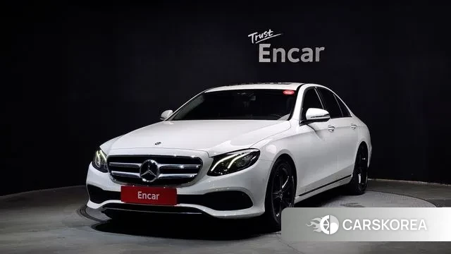 Mercedes-Benz E-Class W213 2018 Белый из Кореи