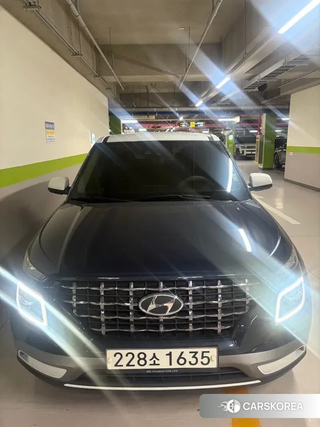 Hyundai Venue 2020 Белый двухцветный из Кореи