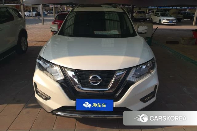 Nissan Qijun 2019 Белый из Китая