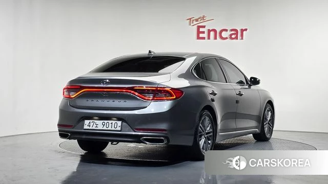 Hyundai Grandeur IG 2018 Серебристо-серый из Кореи