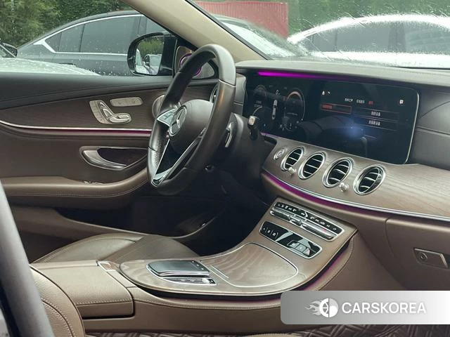 Mercedes-Benz E-class 2021 Черный из Китая