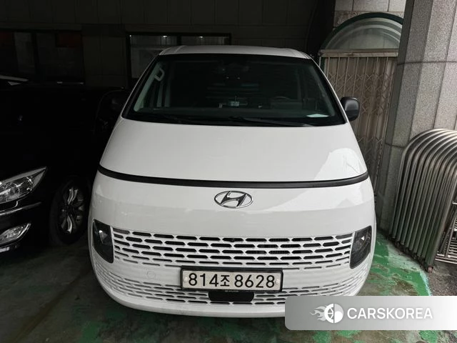 Hyundai Staria 2022 Белый из Кореи