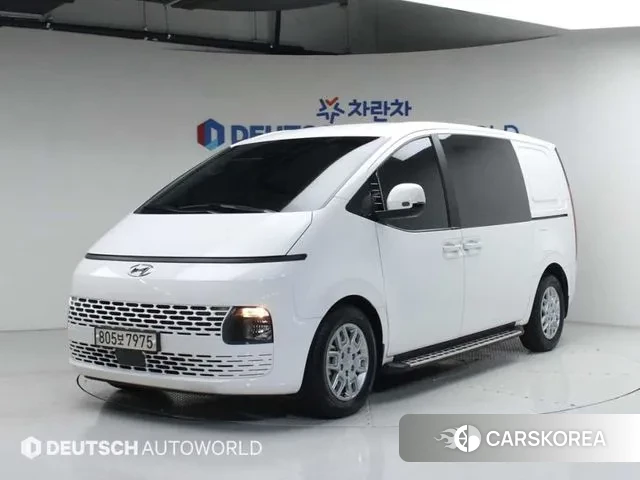 Hyundai Staria 2022 Белый из Кореи