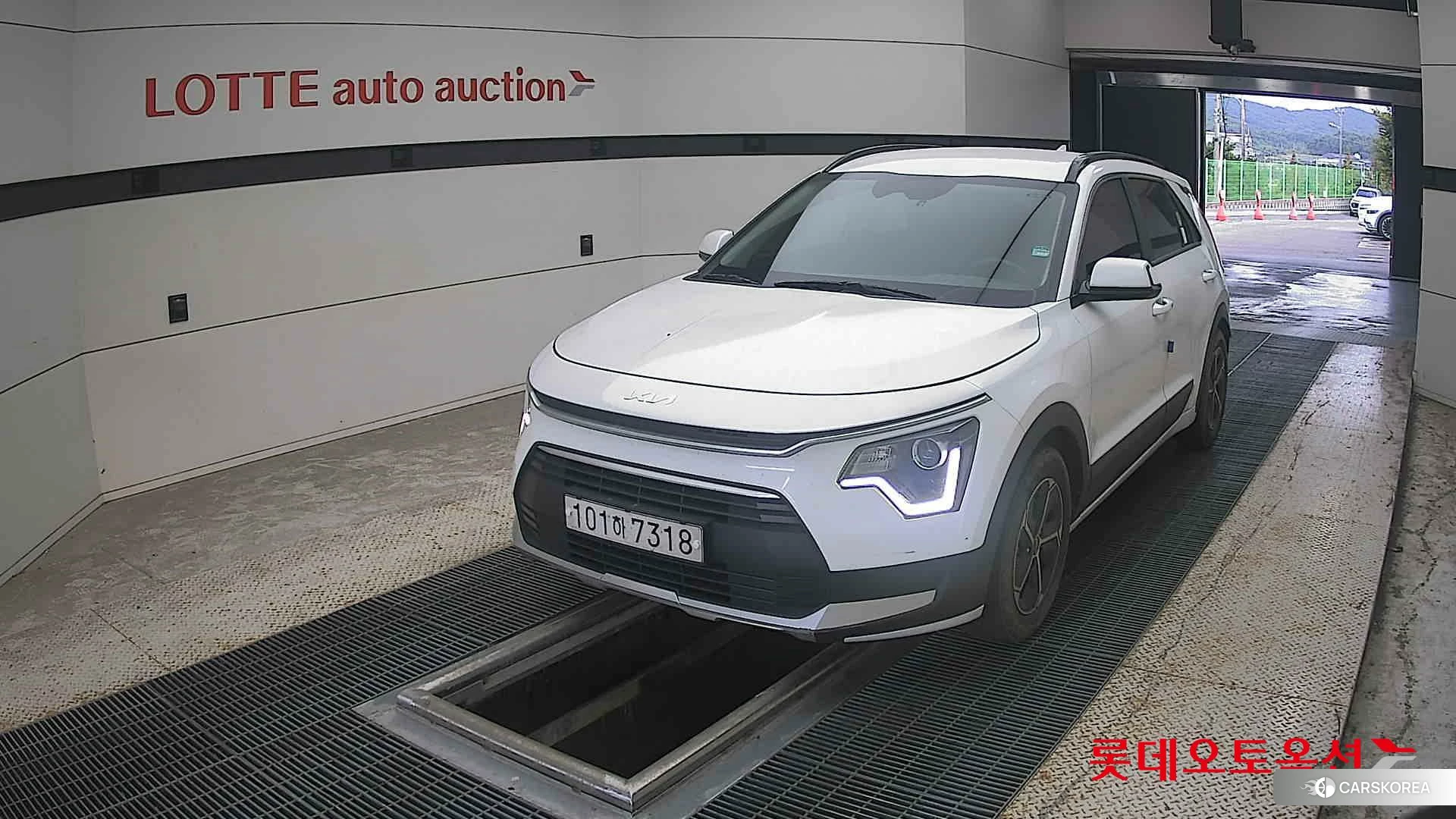 Kia Niro Hybrid 2022 Белый из Кореи