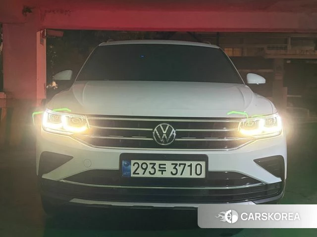 Volkswagen Tiguan second Generation 2021 Белый из Кореи