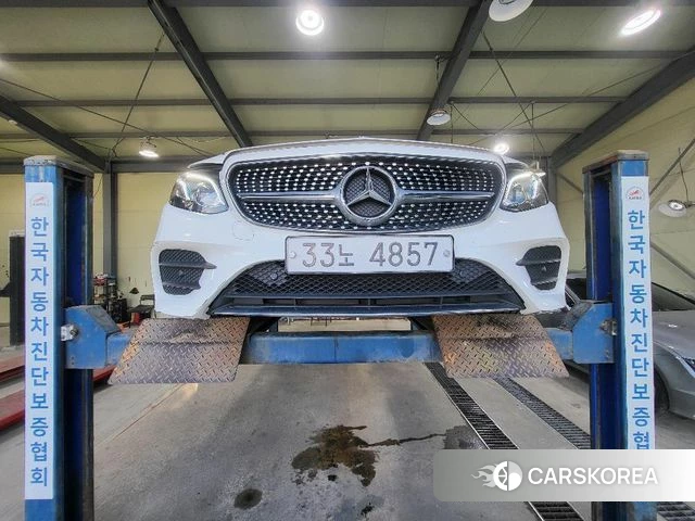 Mercedes-Benz E-Class W213 2018 Белый из Кореи