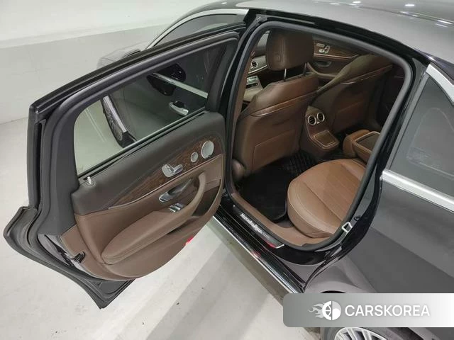 Mercedes-Benz E-class id 4238150 из Китая