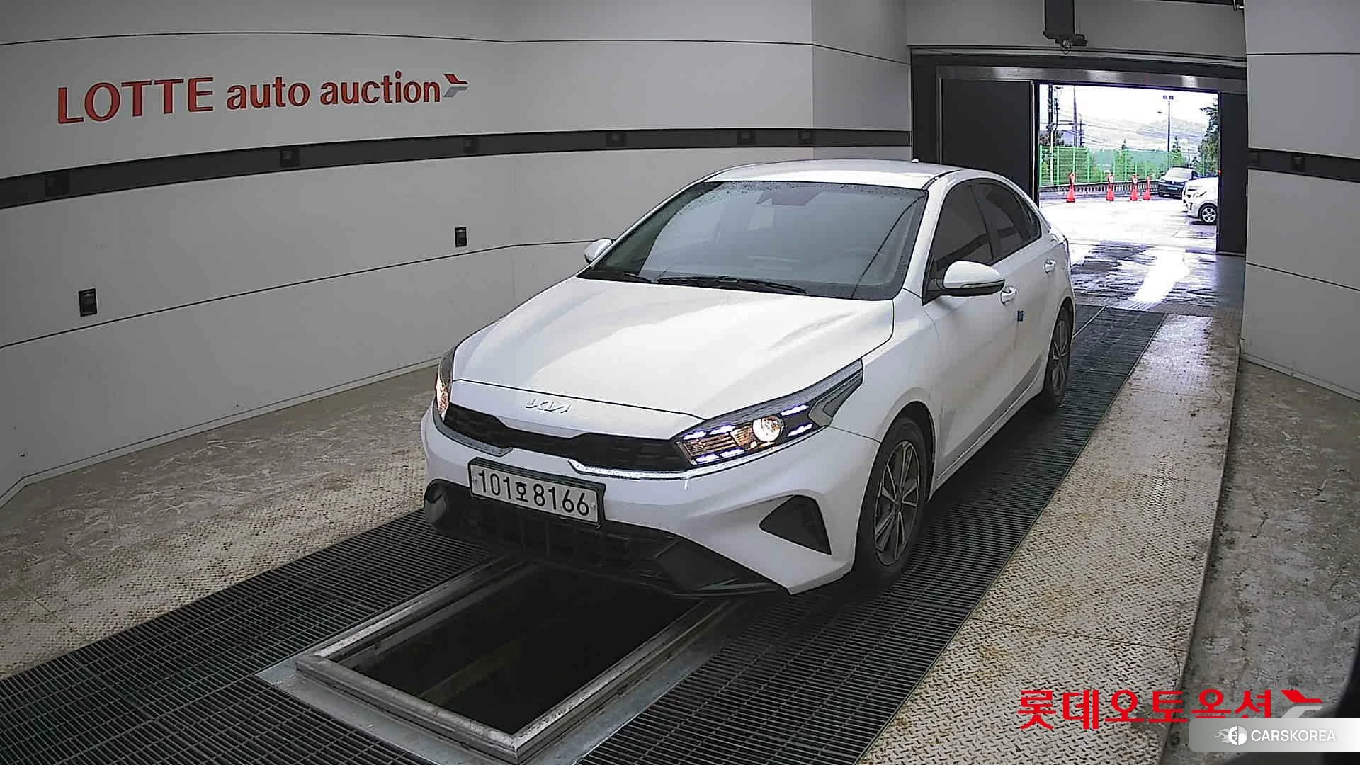 Kia K3 2022 Белый из Кореи