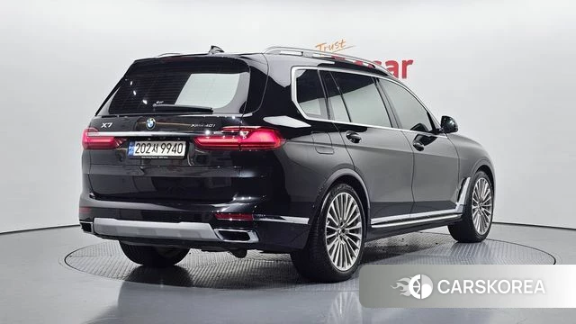 BMW X7 (G07) 2022 Черный из Кореи