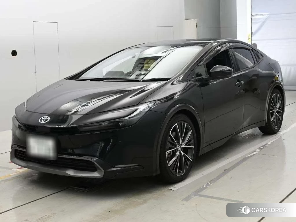Toyota Prius 2024 из Японии