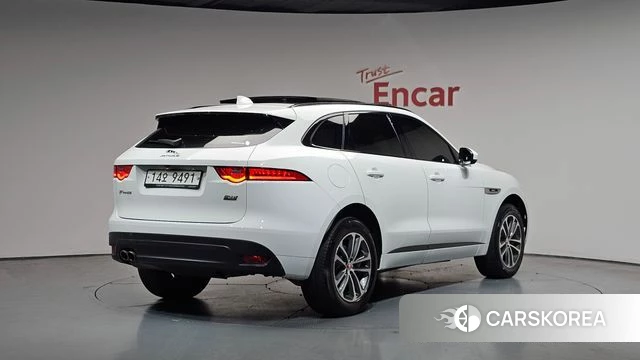 Jaguar F-PACE 2019 Белый из Кореи