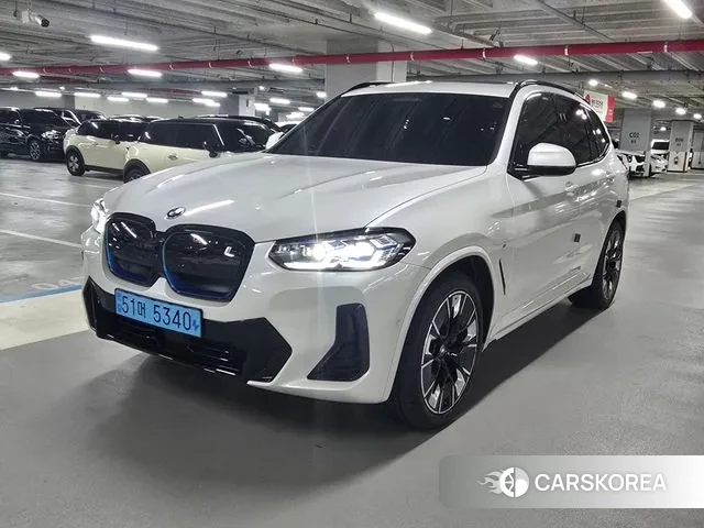 BMW iX3 2023 Белый из Кореи
