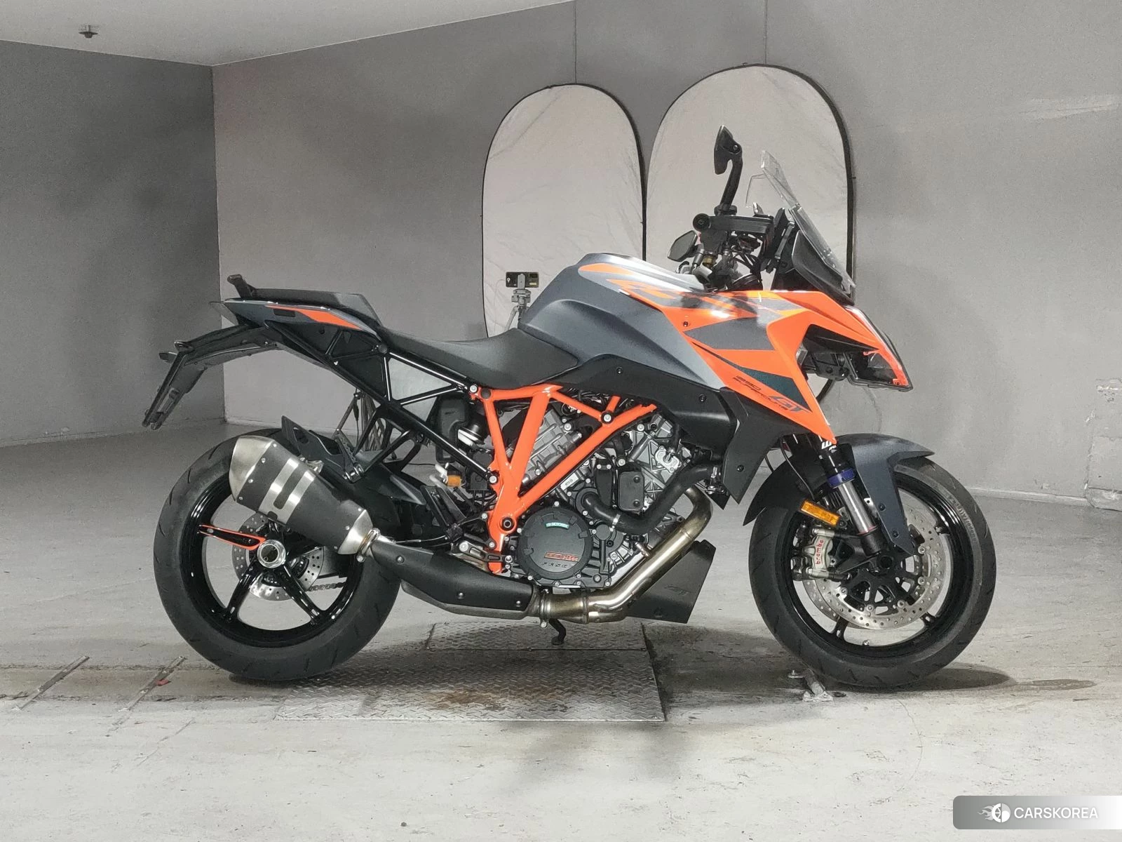 KTM 1290 SUPER DUKE GT 2023 из Японии, фото 2
