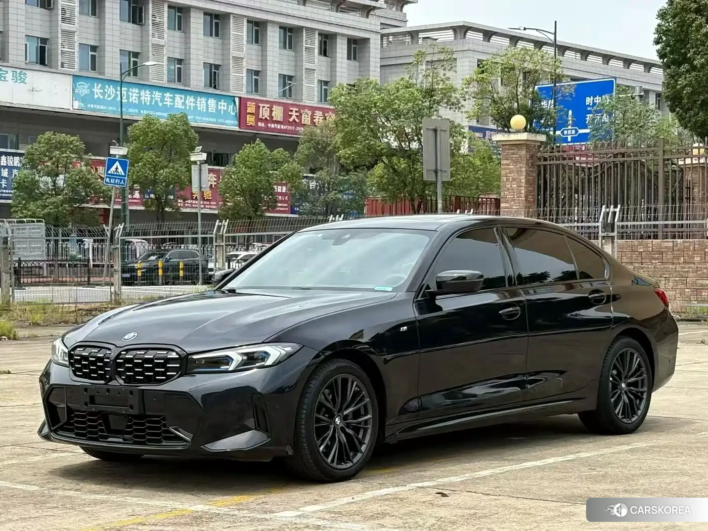 BMW 3 series 2023 Черный из Китая