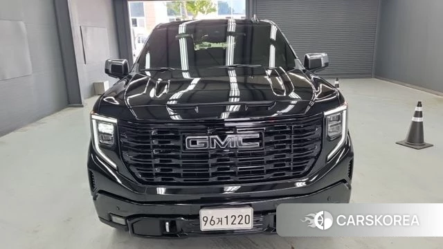 GMC Sierra 2025 Черный из Кореи