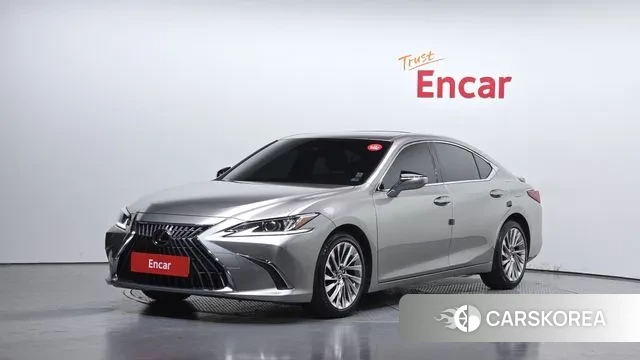 Lexus ES300h 7th generation 2023 Серый из Кореи