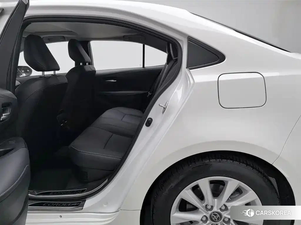 Toyota Corolla 2025 Белый из Китая