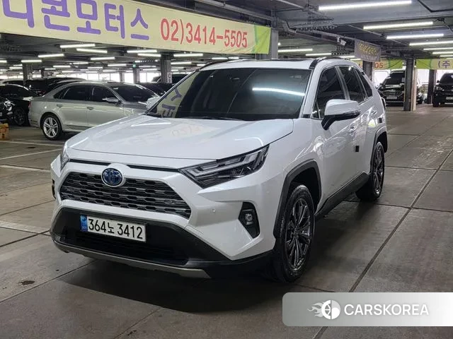 Toyota RAV4 5th Generation 2023 Белый из Кореи