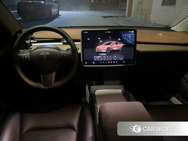 Tesla Model 3 2023 Черный из Китая