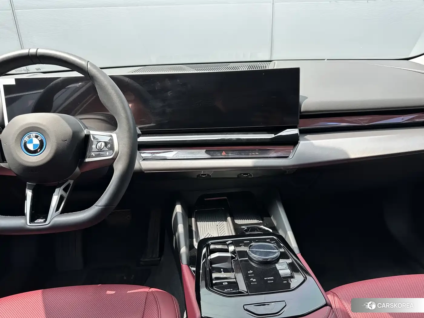 BMW i5 2025 Черный из Китая