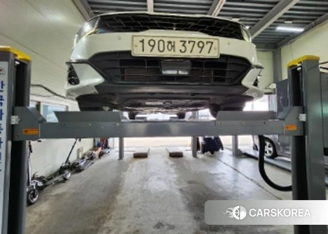 Kia K5 3rd generation 2022 Белый из Кореи