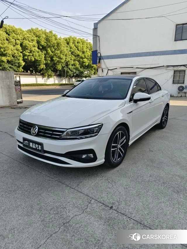 Volkswagen Lingdu 2021 Белый из Китая