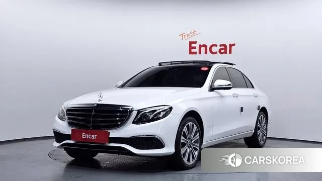Mercedes-Benz E-Class W213 2019 Белый из Кореи