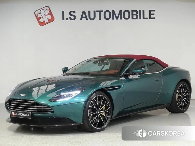 Aston Martin DB11 2023 Темно-зеленый из Кореи