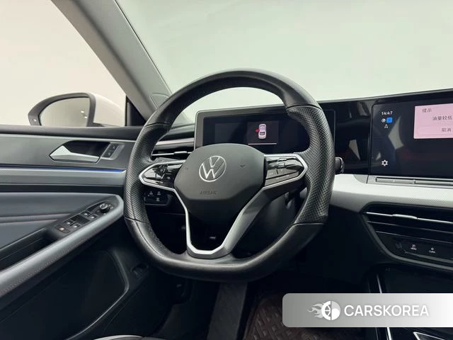 Volkswagen Lingdu 2023 Белый из Китая