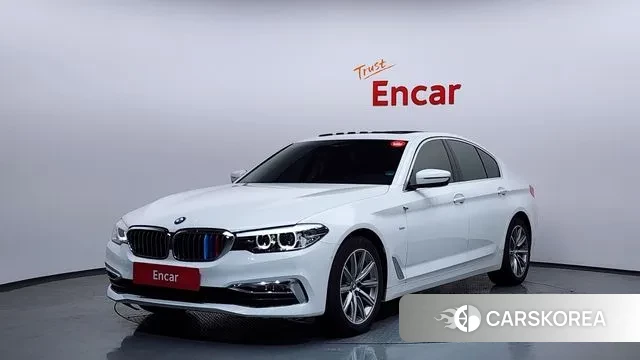 BMW 5 Series (G30) 2018 Белый из Кореи