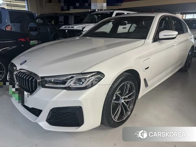 BMW 5 series PHEV 2022 Белый из Китая
