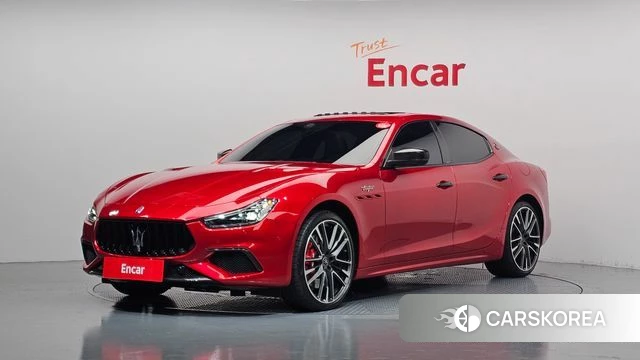Maserati Ghibli 2021 Красный из Кореи