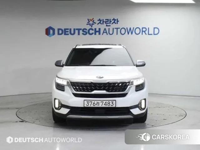 Kia Seltos 2020 Белый из Кореи