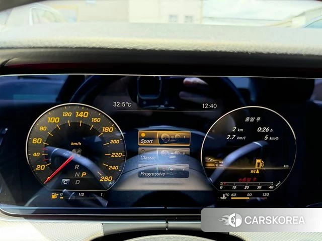 Mercedes-Benz E-Class W213 2018 Белый из Кореи