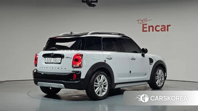 Mini Cooper D Countryman 2018 Белый из Кореи