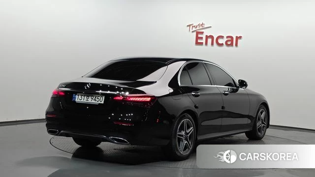 Mercedes-Benz E-Class W213 2023 Черный из Кореи