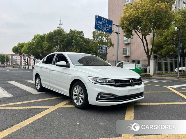 Volkswagen Bora 2021 Белый из Китая